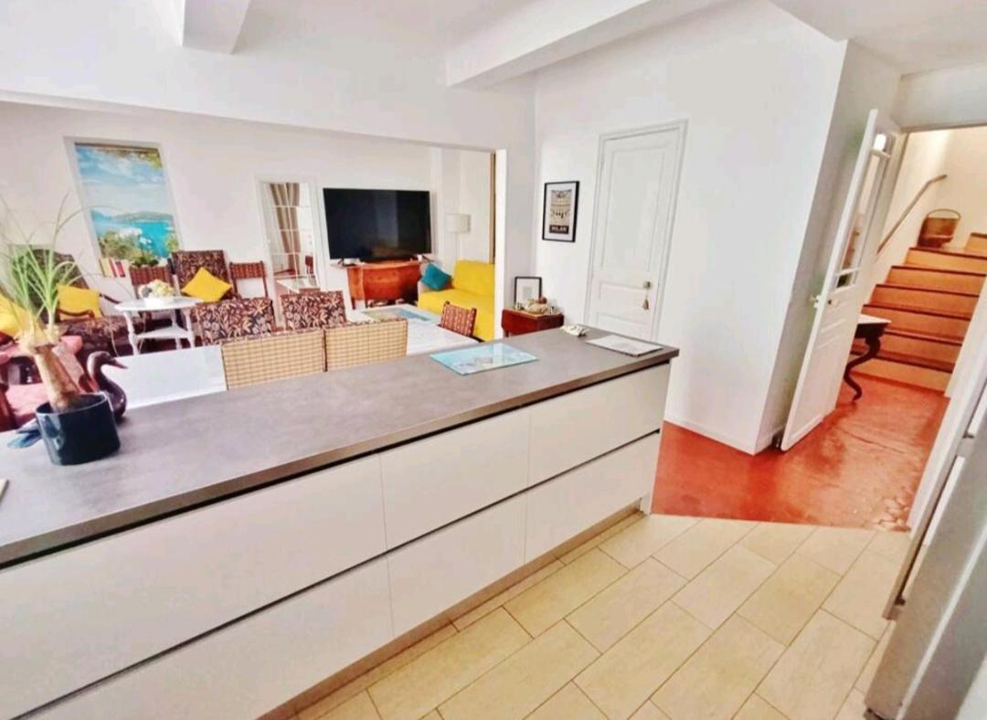 Appartement Familial - 7Pers- Hyeres-Centre Екстер'єр фото